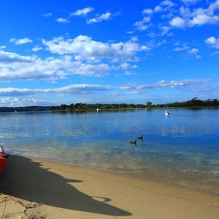 Ocean Views Motel Lakes Entrance Esterno foto